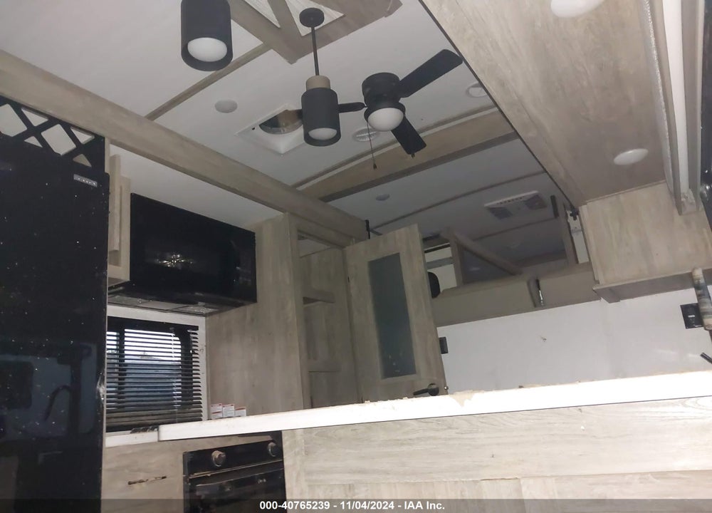 2022 SALEM OTHER VIN: 4X4FSBM24NV009610