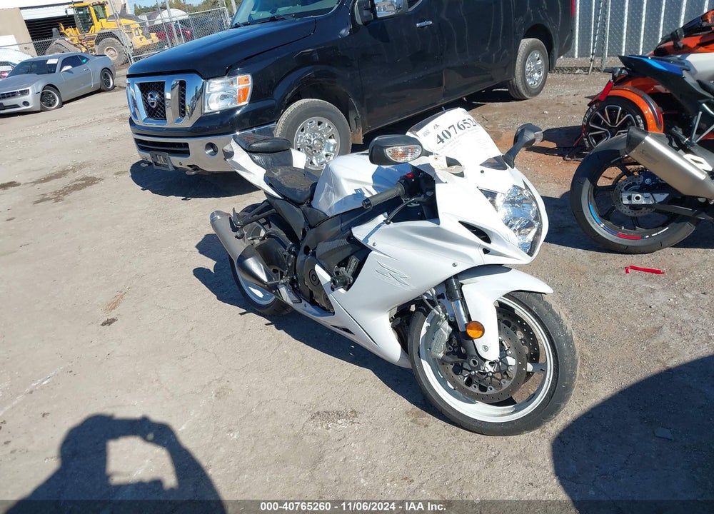 2019 SUZUKI GSX-R600 VIN: JS1GN7FA1K7101187