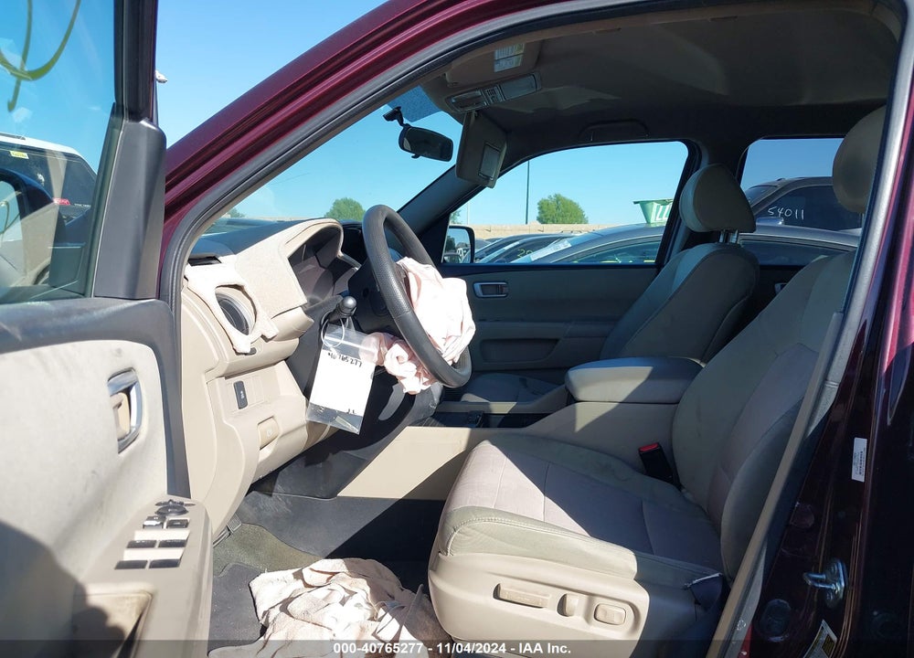 2014 HONDA PILOT EX VIN: 5FNYF3H44EB021288