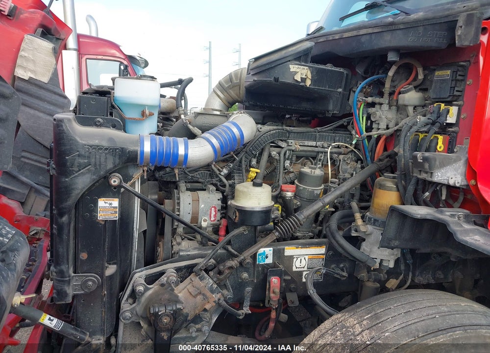 2017 PETERBILT 579 VIN: 1XPBDP9X7HD389650