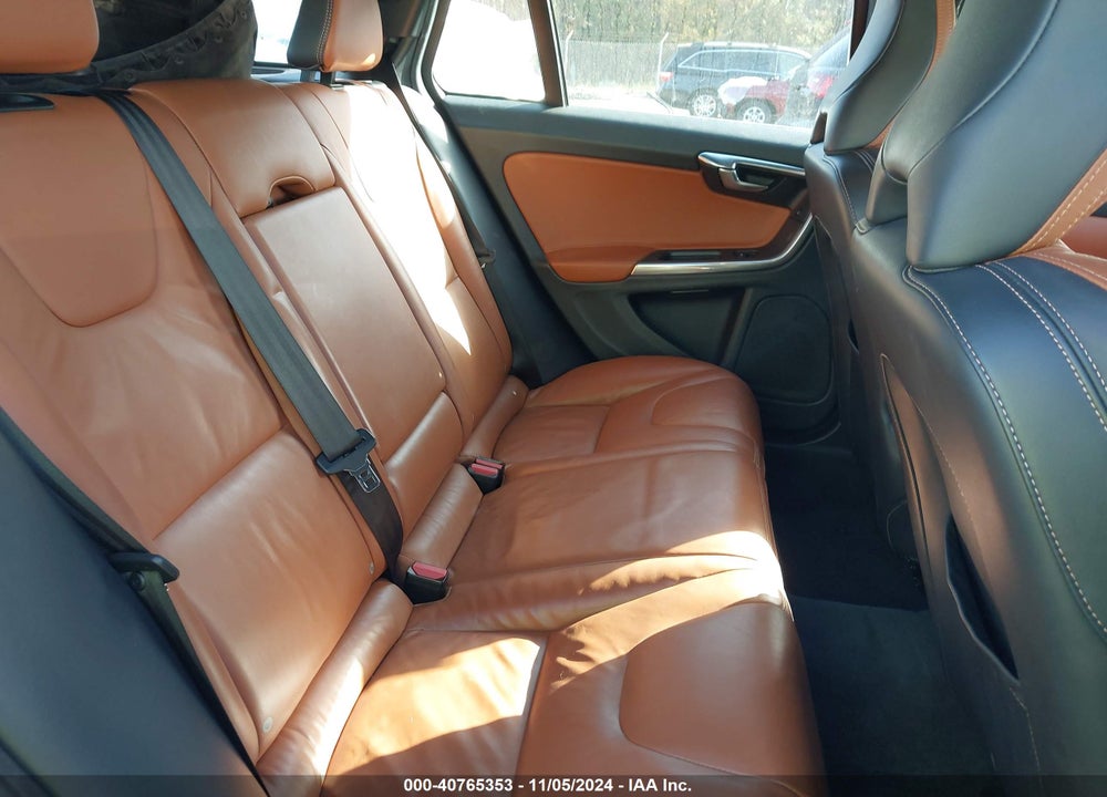 2015 VOLVO V60 T5 PREMIER PLUS VIN: YV140MEC9F1213652