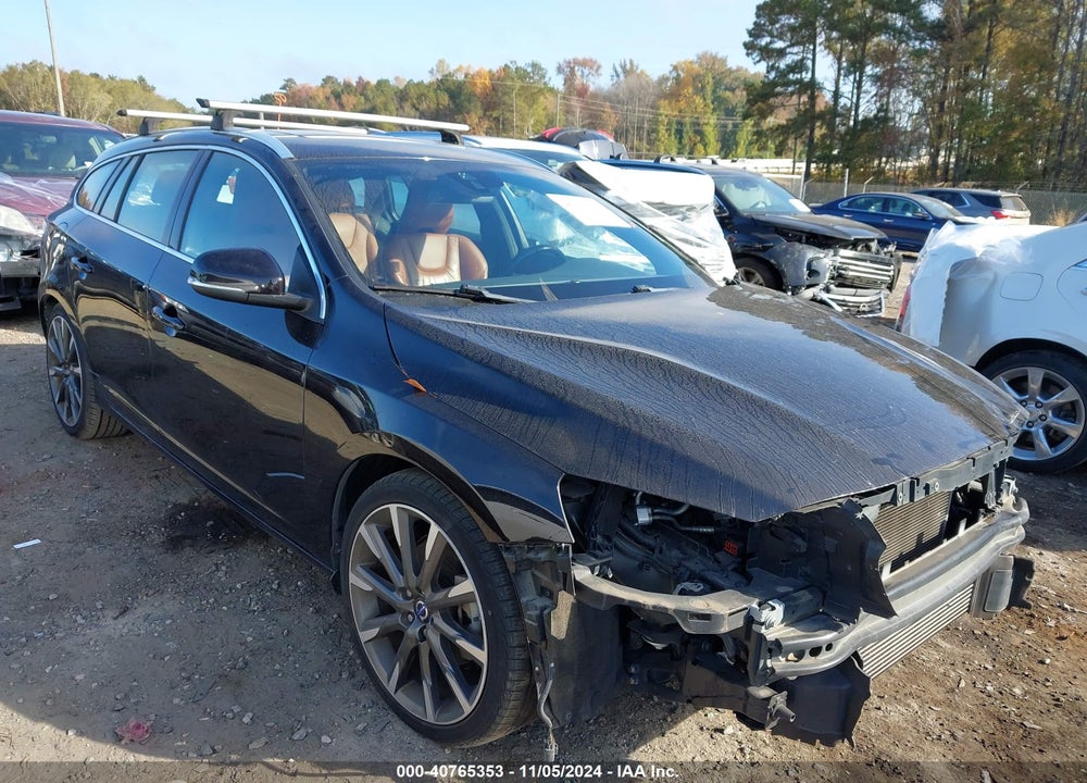2015 VOLVO V60 T5 PREMIER PLUS VIN: YV140MEC9F1213652