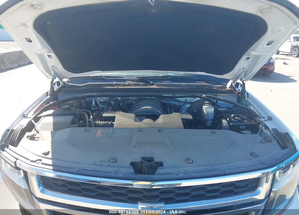 2018 CHEVROLET SUBURBAN LT VIN: 1GNSCHKCXJR242188