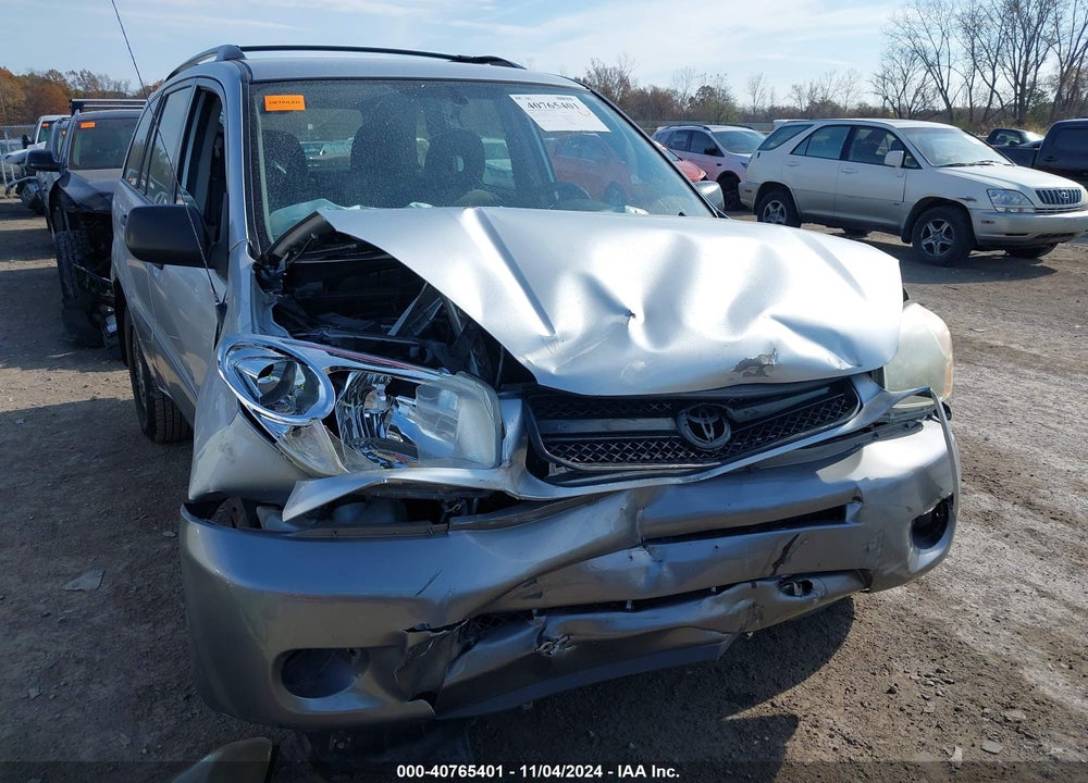 2004 TOYOTA RAV4 VIN: JTEGD20V940026852