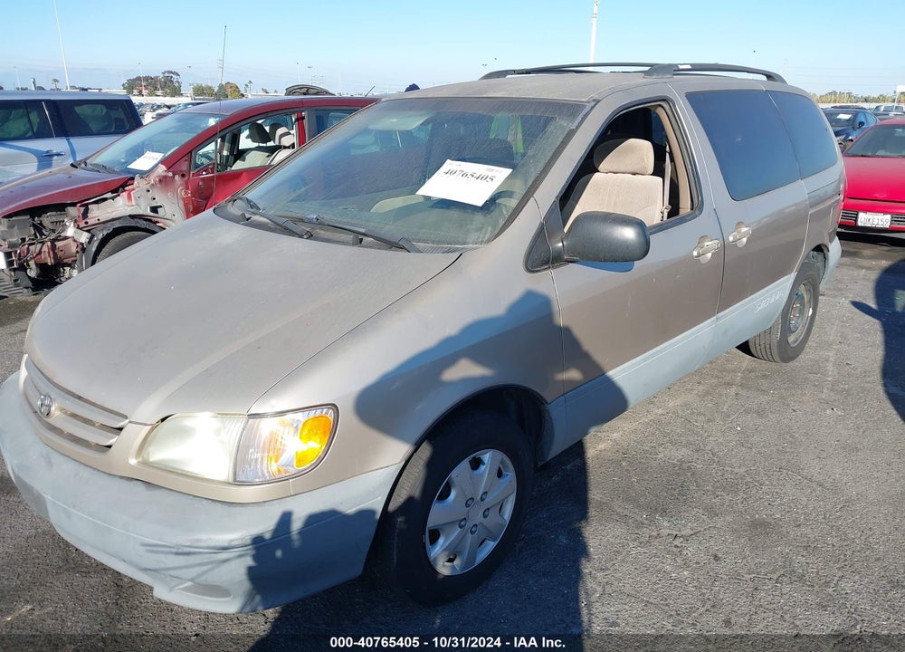 2002 TOYOTA SIENNA CE VIN: 4T3ZF19C42U458650