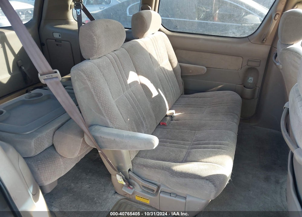 2002 TOYOTA SIENNA CE VIN: 4T3ZF19C42U458650