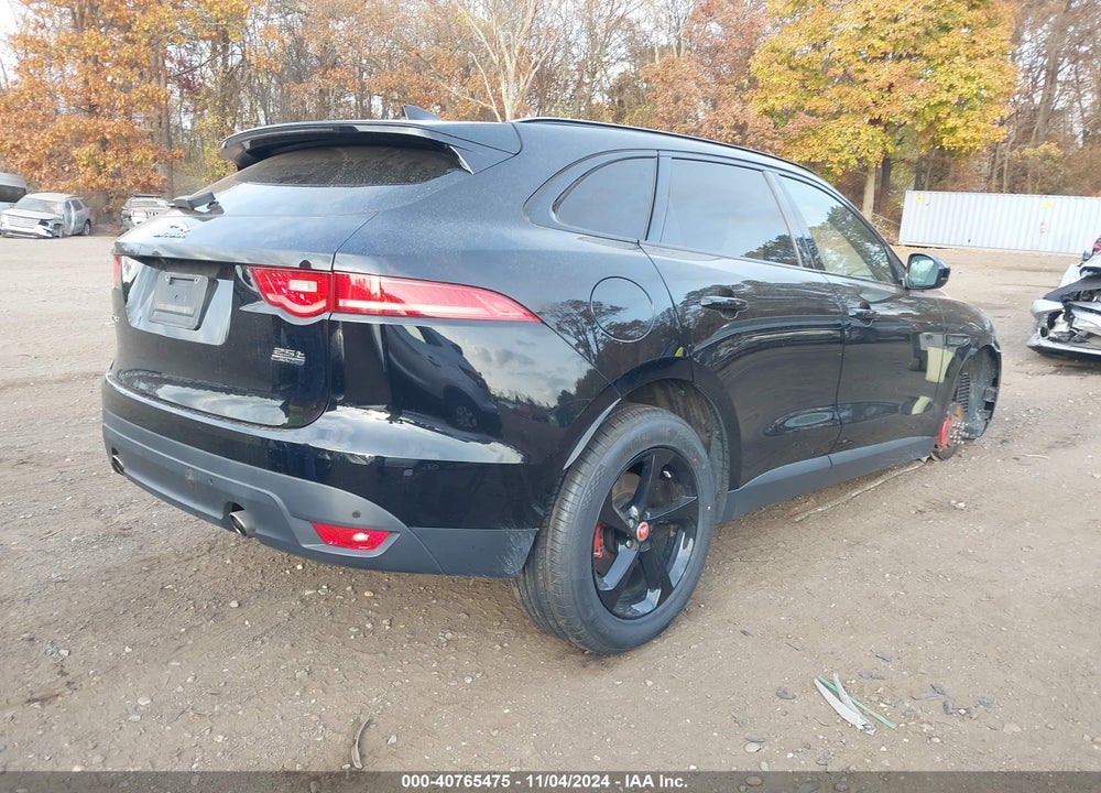 2018 JAGUAR F-PACE 25T PREMIUM VIN: SADCJ2FXXJA256026