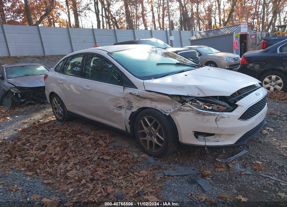 2015 FORD FOCUS SE VIN: 1FADP3F20FL253730