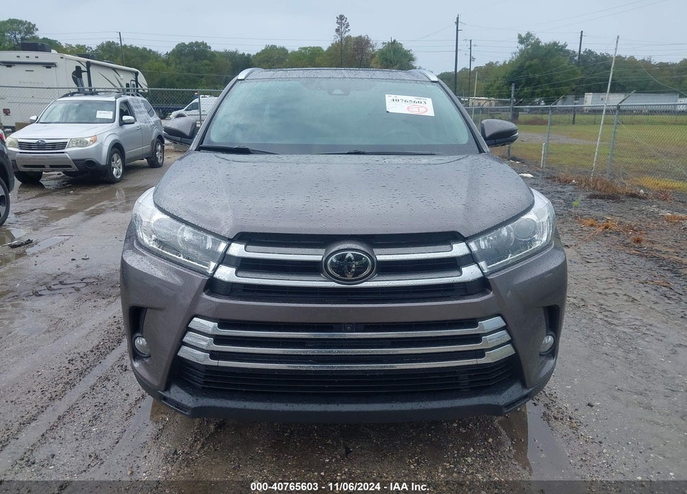 2018 TOYOTA HIGHLANDER LIMITED/PLATINUM VIN: 5TDDZRFH8JS488783