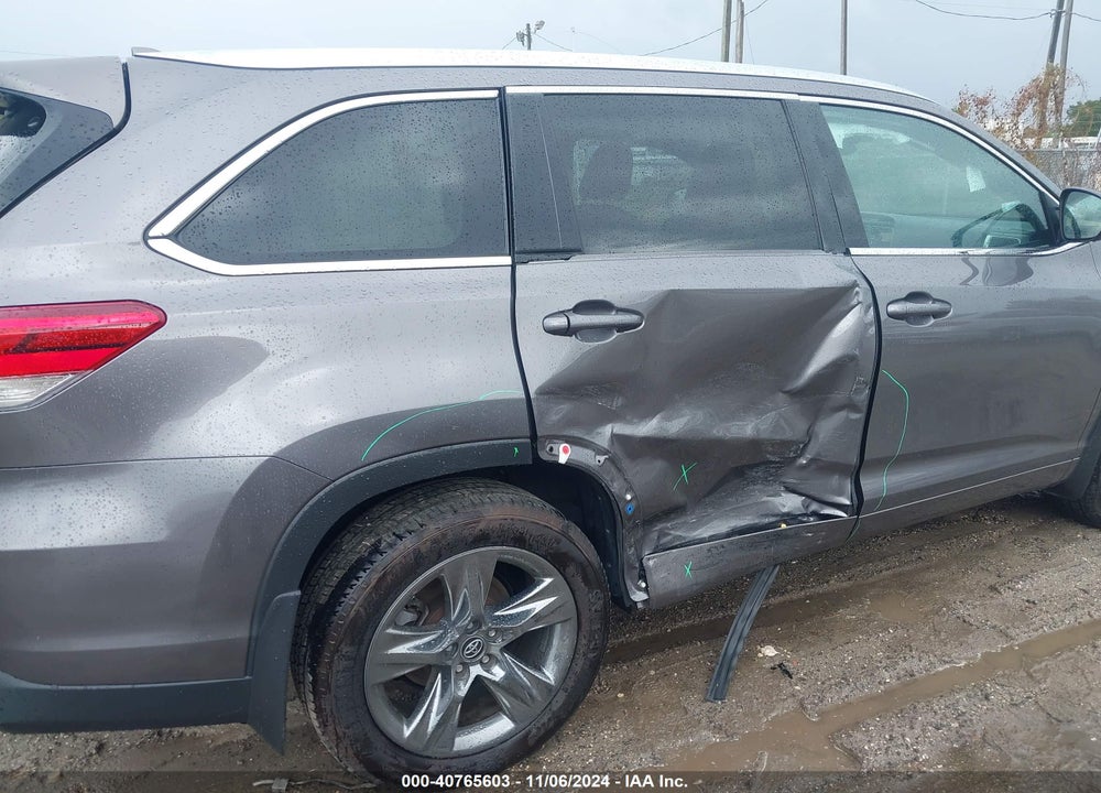 2018 TOYOTA HIGHLANDER LIMITED/PLATINUM VIN: 5TDDZRFH8JS488783