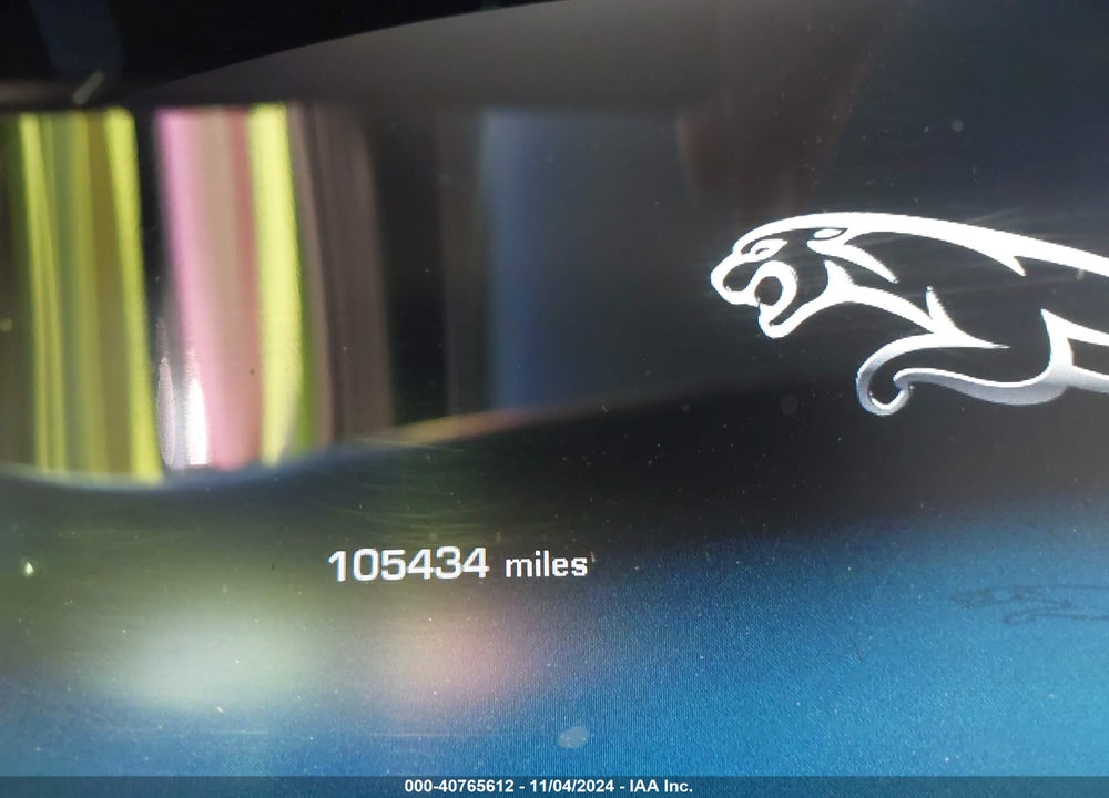 2010 JAGUAR XJ SUPER V8 VIN: SAJWA2GE7AMV00298