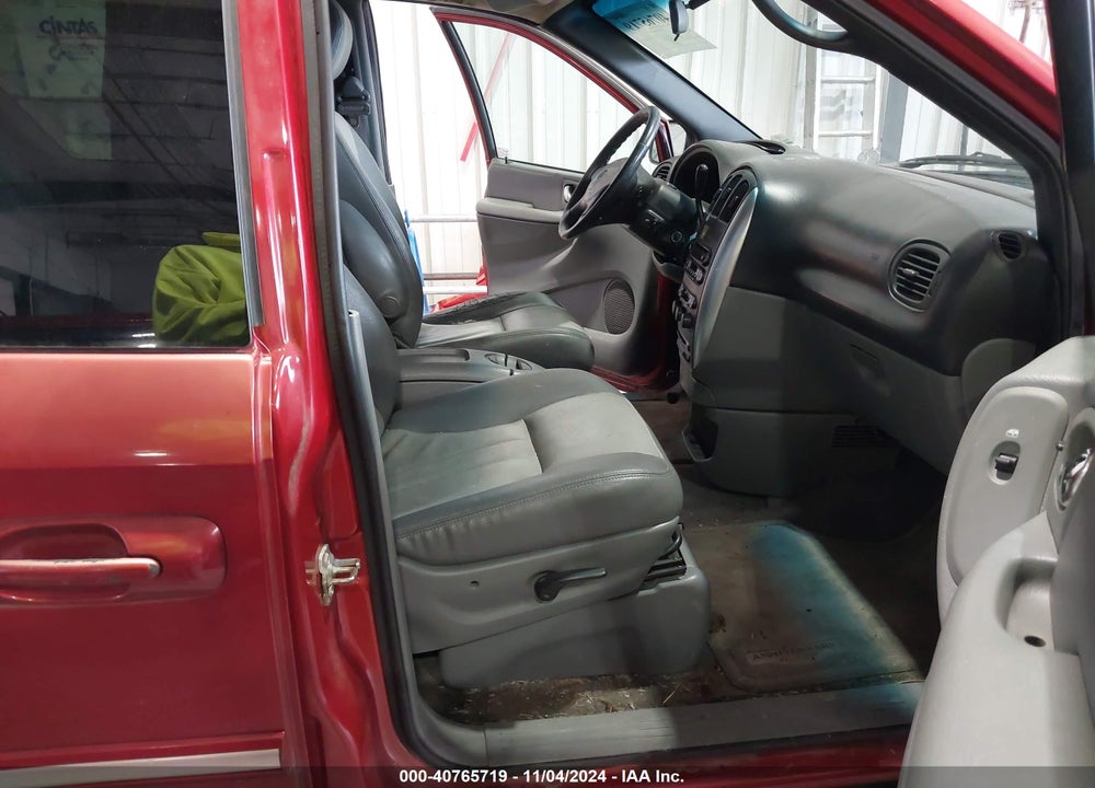 2004 DODGE GRAND CARAVAN SXT VIN: 2D4GP44L54R556342