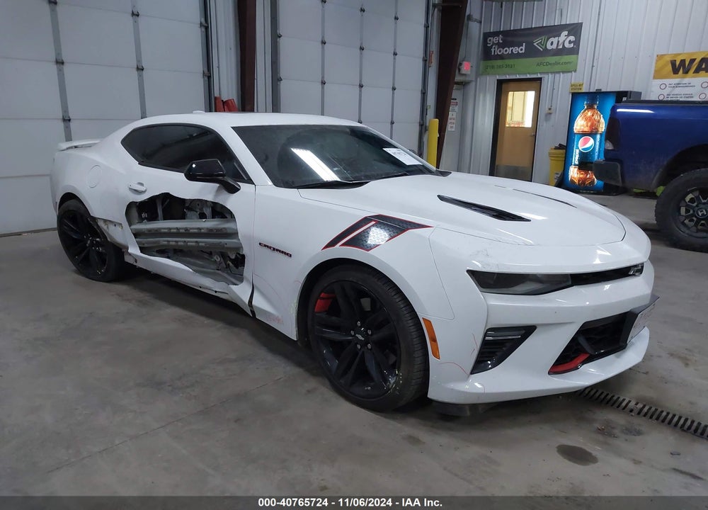 2018 CHEVROLET CAMARO 2SS VIN: 1G1FH1R72J0141087