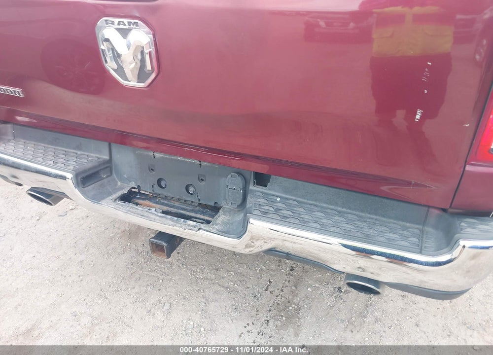 2019 RAM 1500 BIG HORN/LONE STAR 4X2 5'7 BOX VIN: 1C6RREFT9KN730031