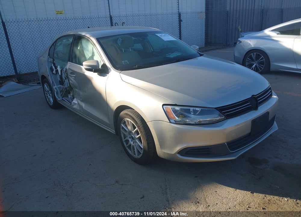 2014 VOLKSWAGEN JETTA 1.8T SE VIN: 3VWD17AJ0EM249950