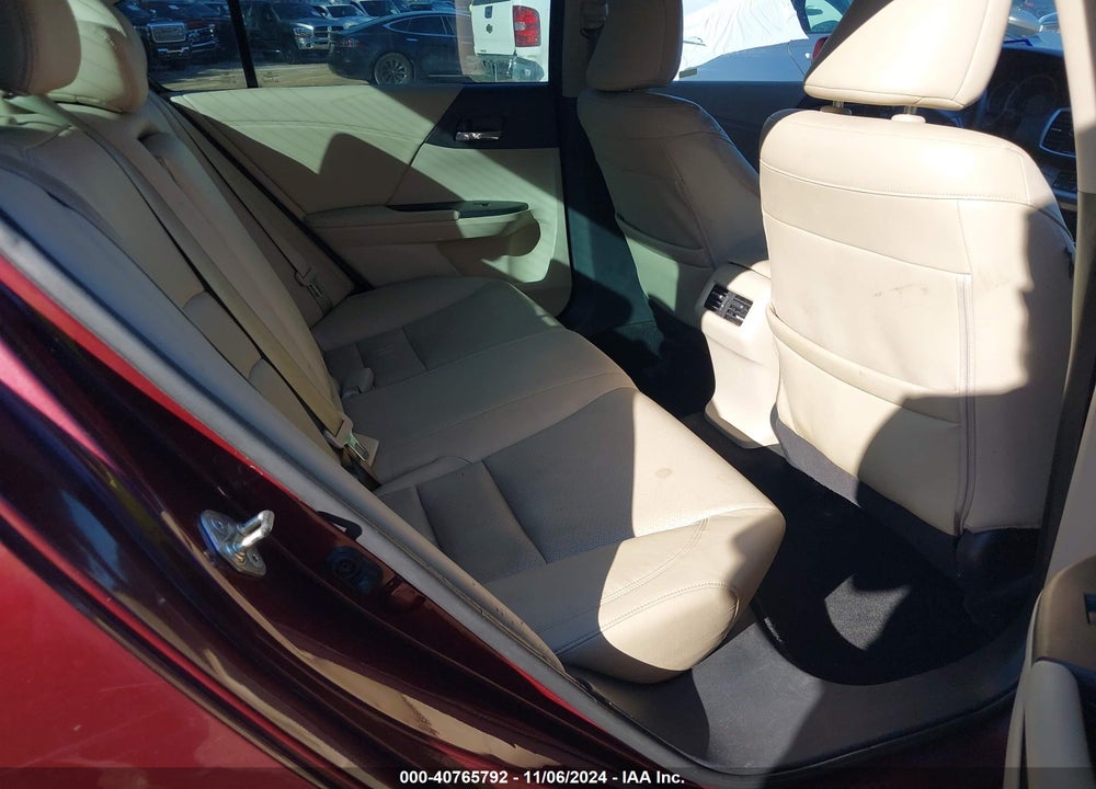 2015 HONDA ACCORD VIN: 1HGCR2F86FA074815