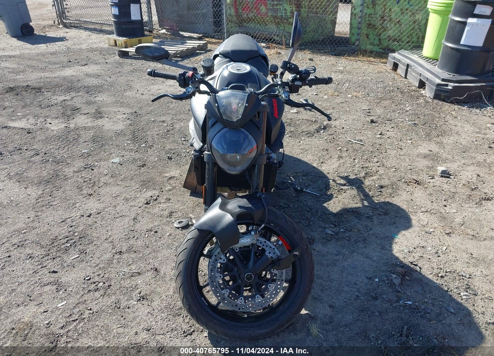 2021 DUCATI MONSTER VIN: ZDMMAMDT7MB002627