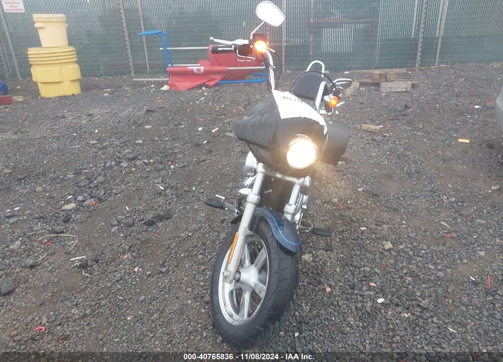 2014 HARLEY-DAVIDSON XL1200 C VIN: 1HD1CT312EC404052