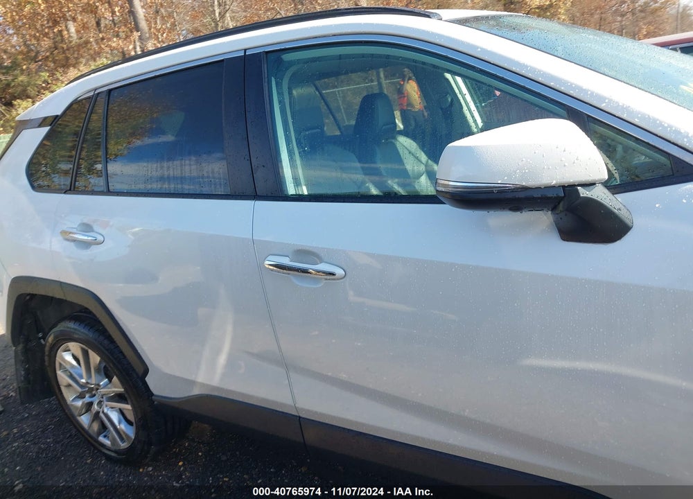 2019 TOYOTA RAV4 LIMITED VIN: 2T3N1RFV8KW009148