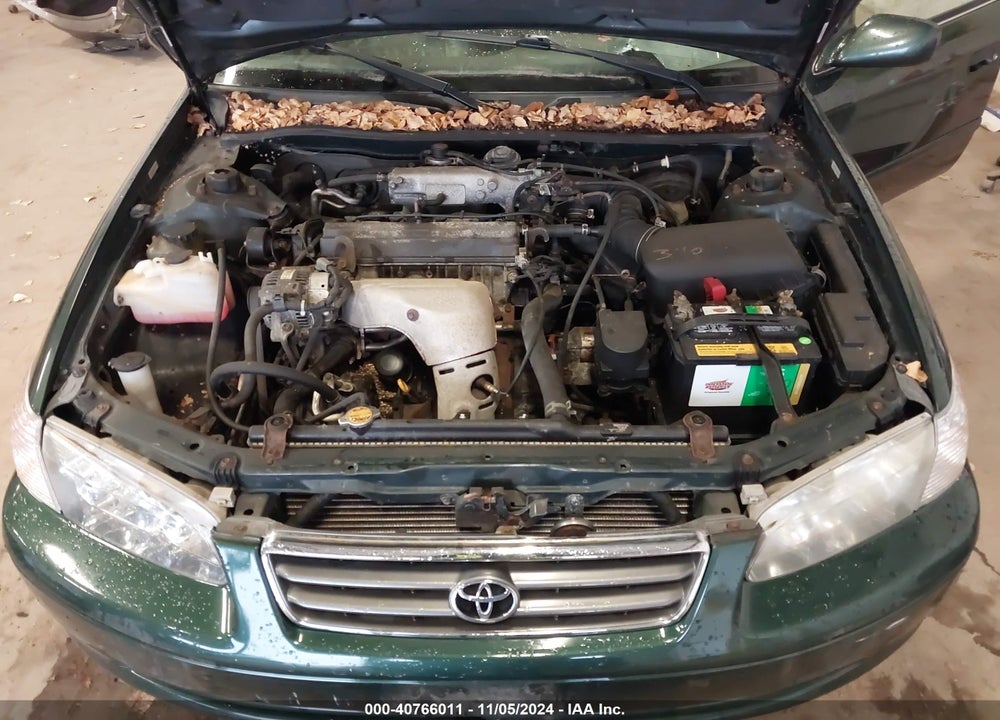 2001 TOYOTA CAMRY LE VIN: 4T1BG22KX1U848830