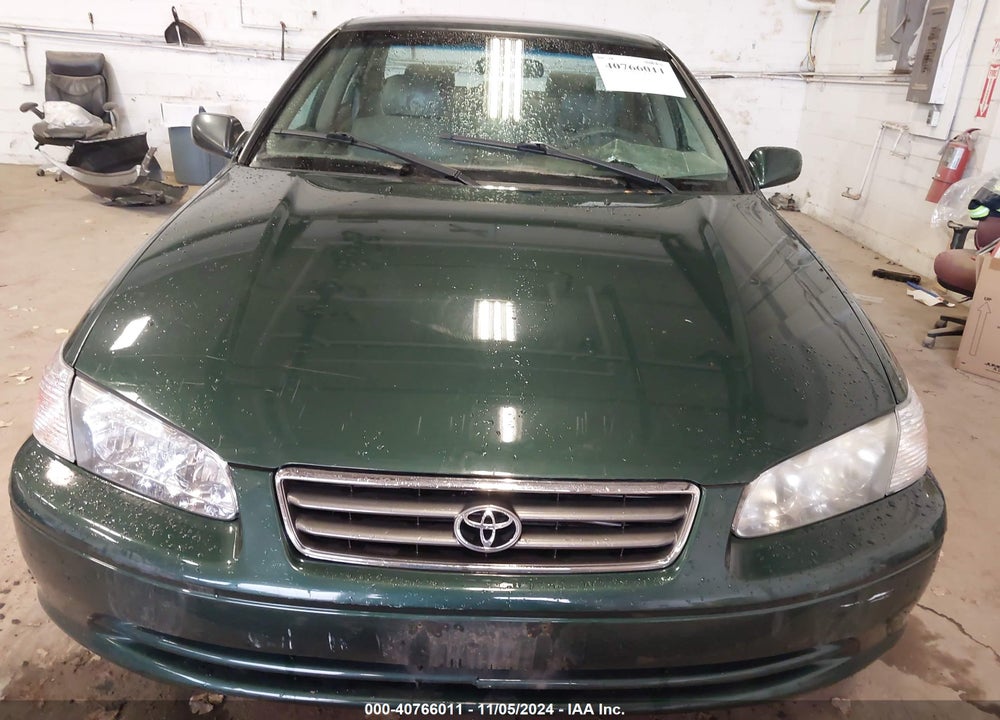 2001 TOYOTA CAMRY LE VIN: 4T1BG22KX1U848830