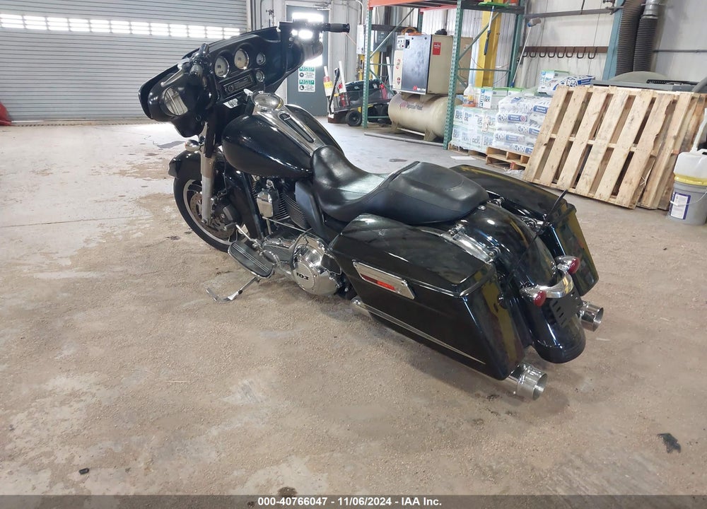 2012 HARLEY-DAVIDSON FLHX STREET GLIDE VIN: 1HD1KBM17CB625287