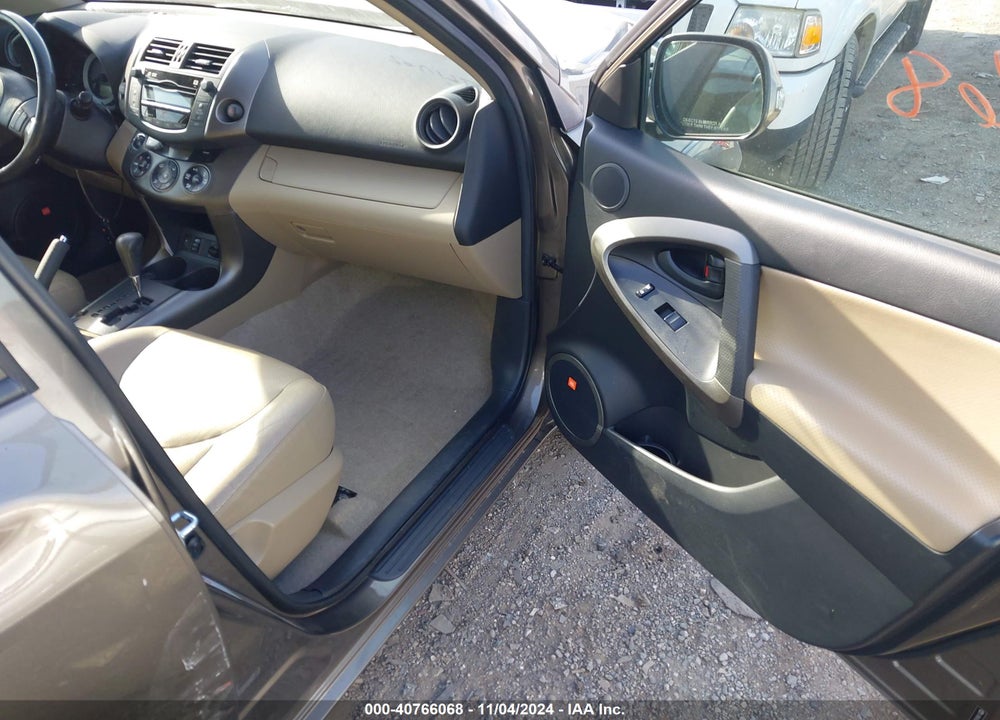 2010 TOYOTA RAV4 LIMITED VIN: JTMDK4DV2A5088238