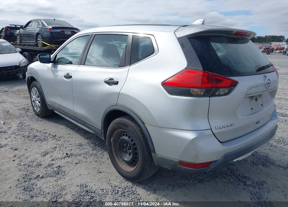 2017 NISSAN ROGUE S VIN: KNMAT2MV6HP506982