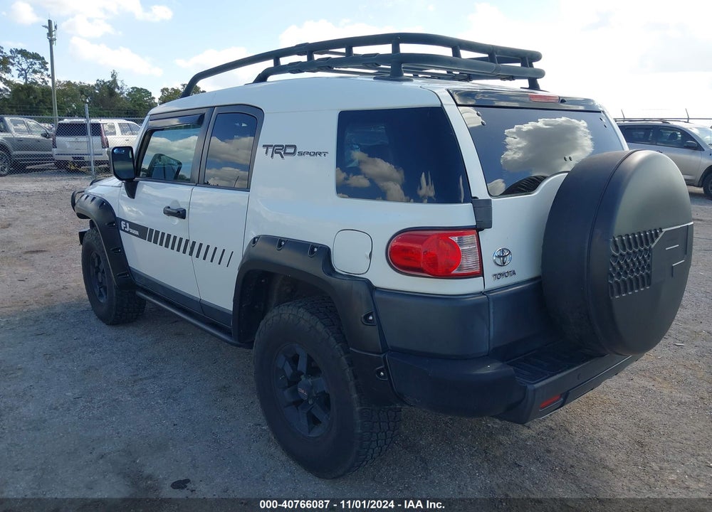 2008 TOYOTA FJ CRUISER VIN: JTEBU11F08K032531