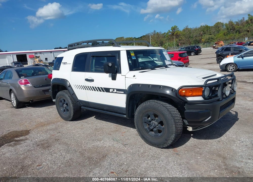 2008 TOYOTA FJ CRUISER VIN: JTEBU11F08K032531