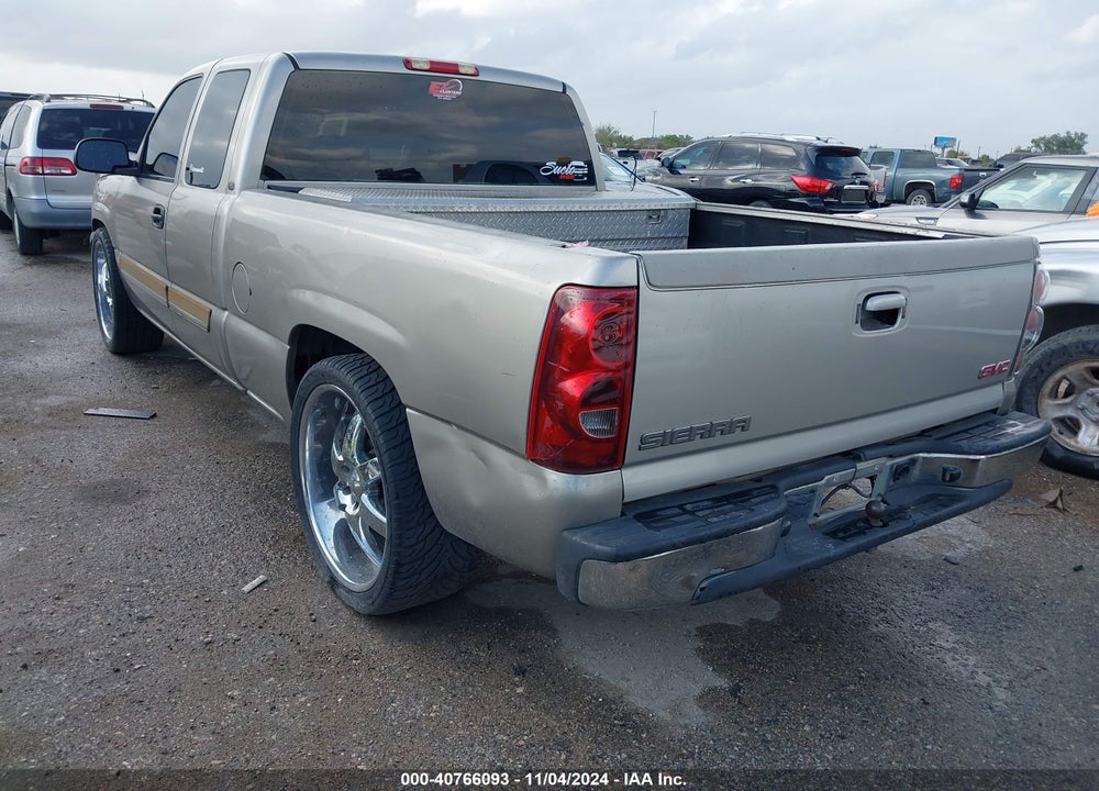 2003 CHEVROLET SILVERADO 1500 LS VIN: 2GCEC19T531303896