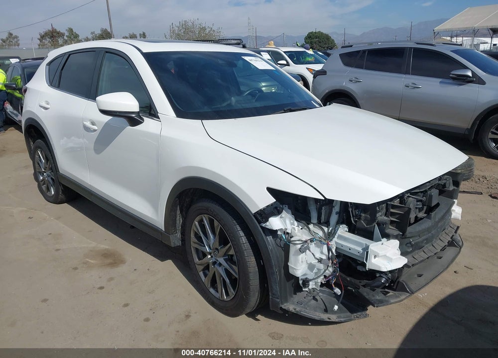 2019 MAZDA CX-5 SIGNATURE VIN: JM3KFBEY6K0690672
