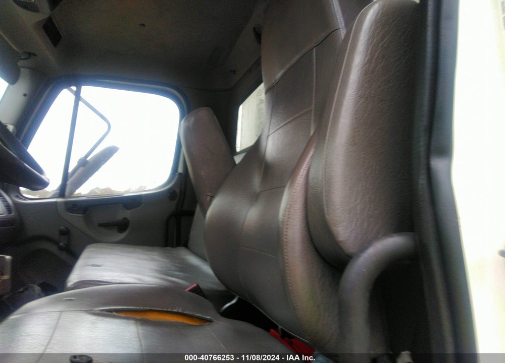 2020 FREIGHTLINER M2 106 VIN: 1FVACWFC2LHLN5438
