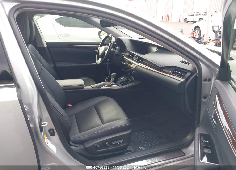 2017 LEXUS ES VIN: JTHBK1GG5H2256886