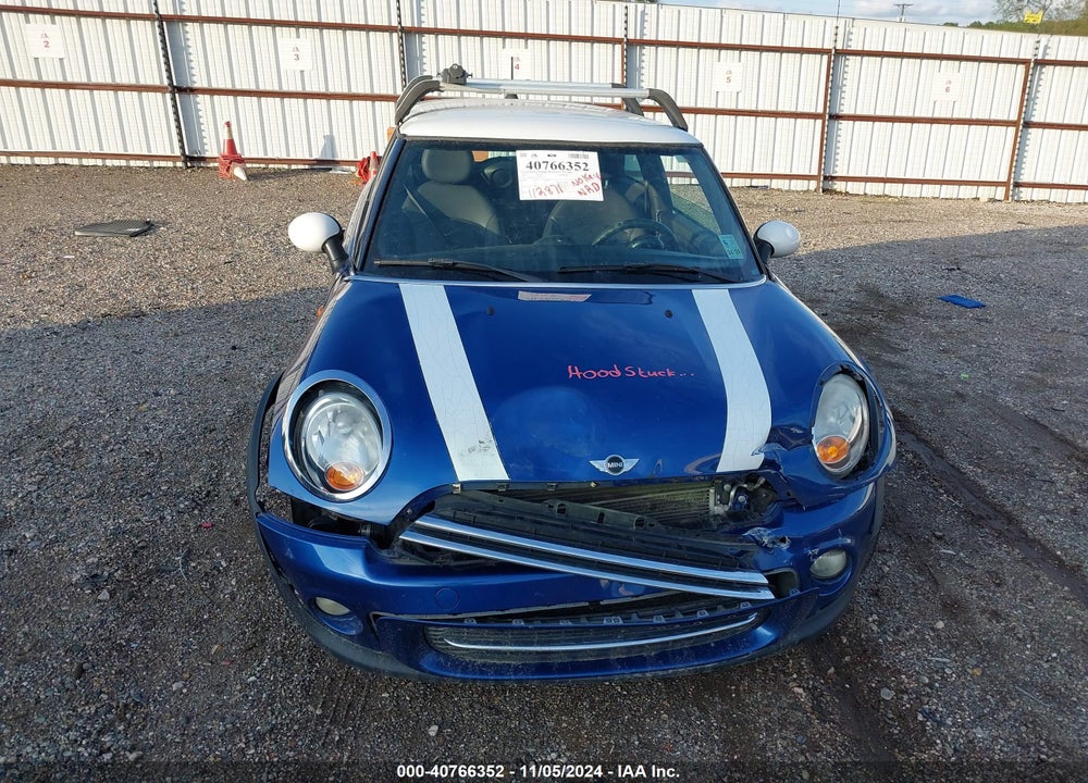 2013 MINI HARDTOP COOPER VIN: WMWSU3C51DT372373