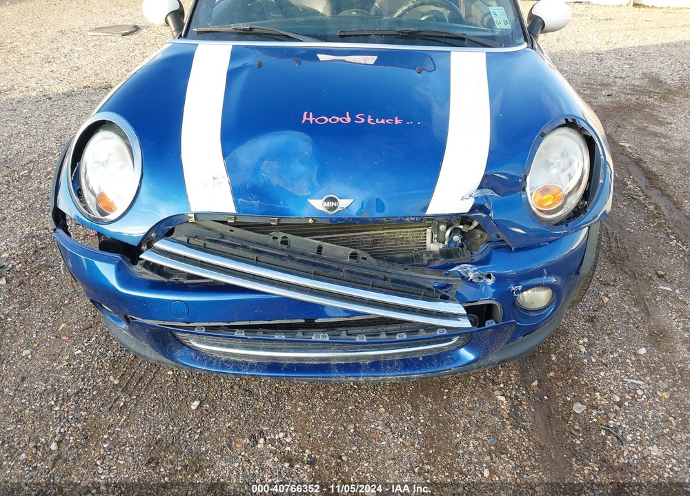 2013 MINI HARDTOP COOPER VIN: WMWSU3C51DT372373