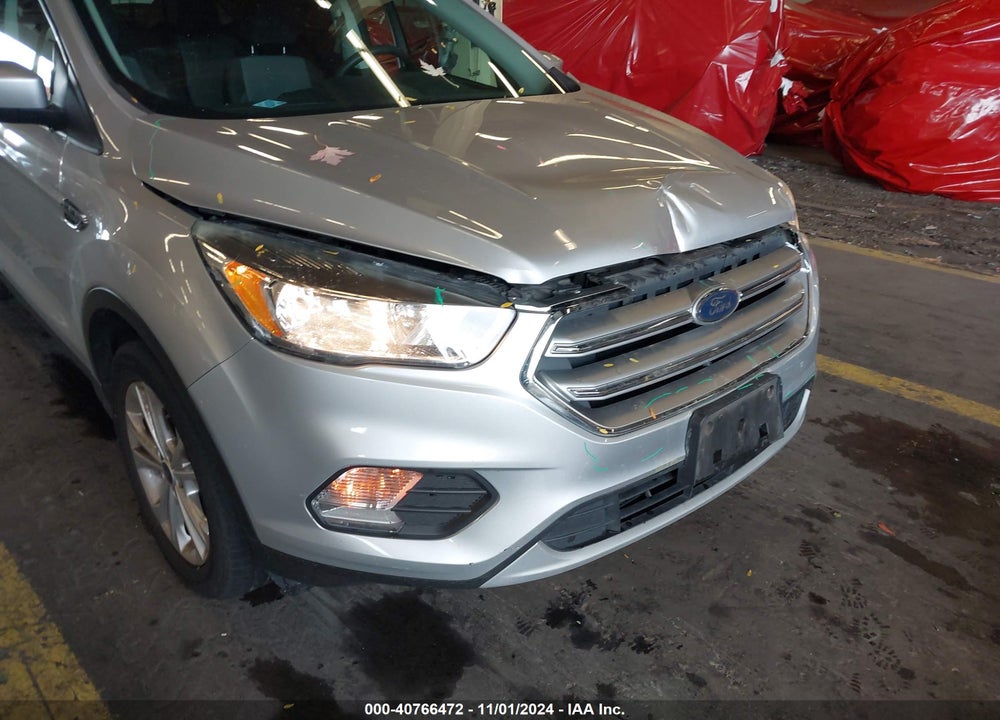2017 FORD ESCAPE SE VIN: 1FMCU9GD4HUA92695