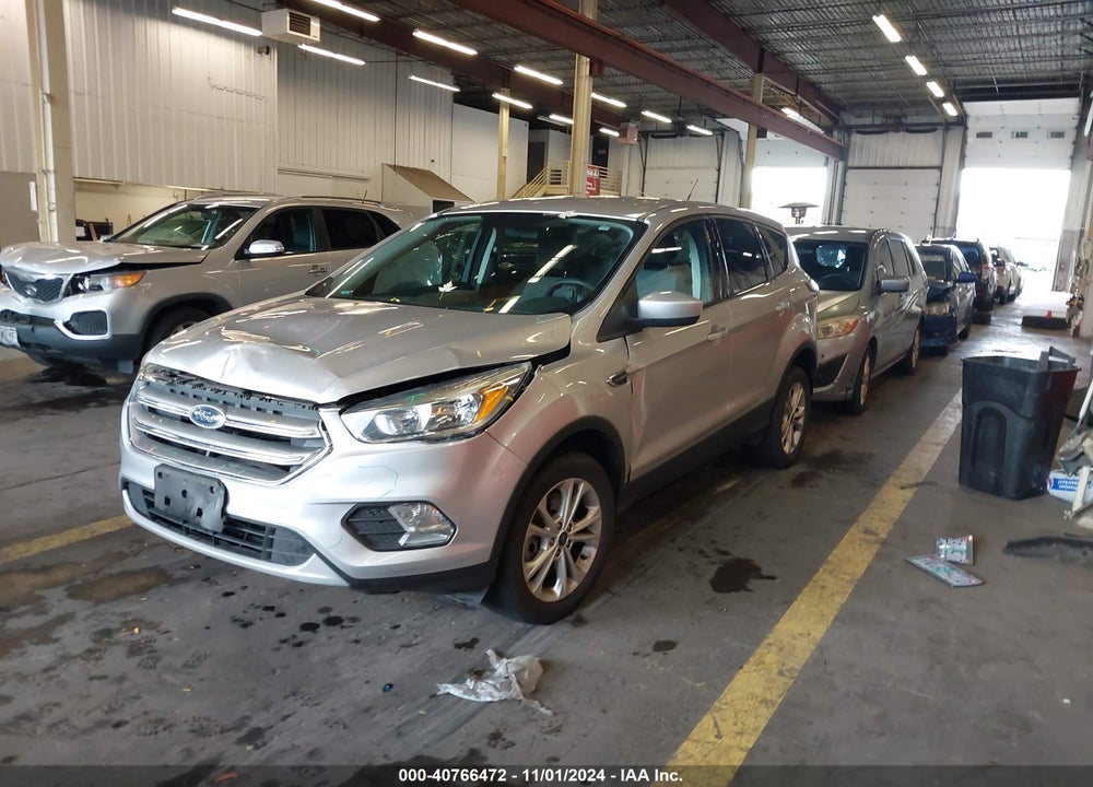 2017 FORD ESCAPE SE VIN: 1FMCU9GD4HUA92695