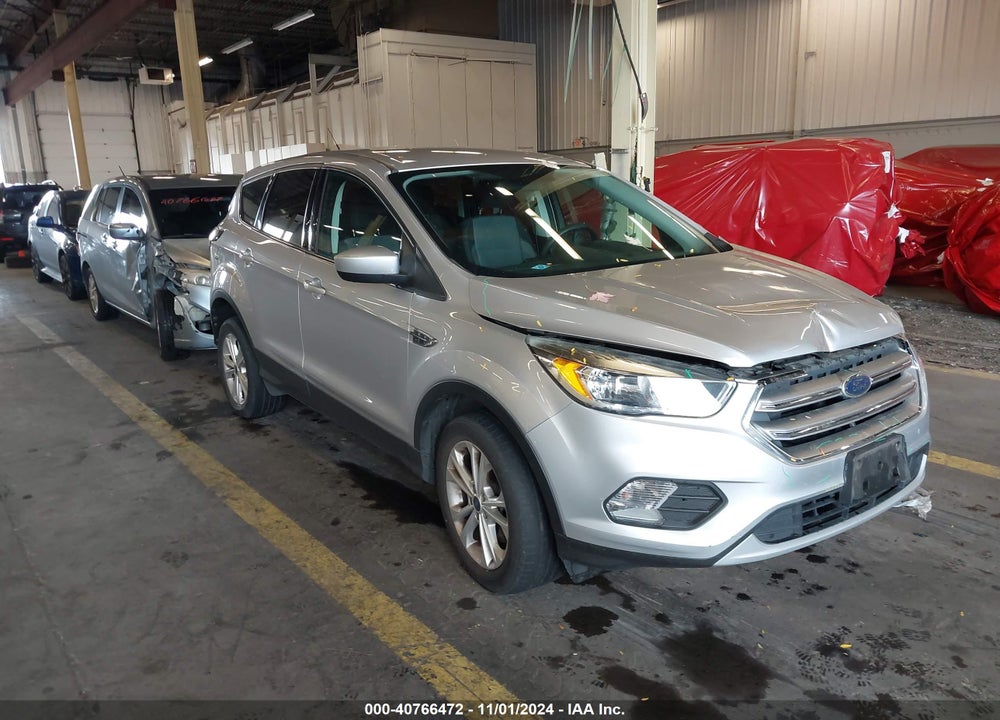 2017 FORD ESCAPE SE VIN: 1FMCU9GD4HUA92695