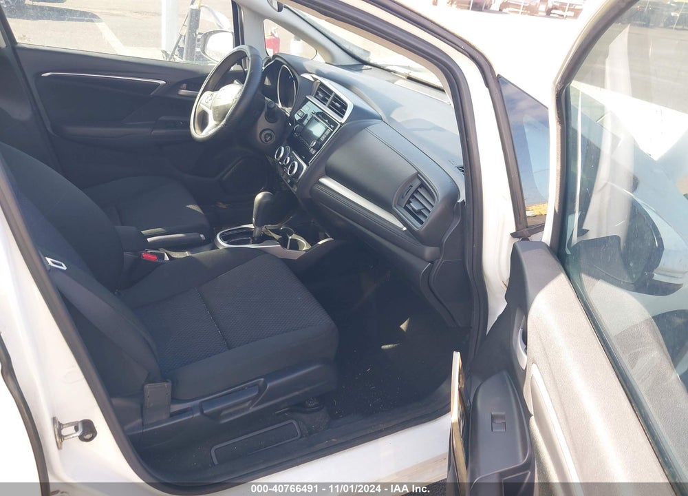 2019 HONDA FIT LX VIN: 3HGGK5H47KM704291
