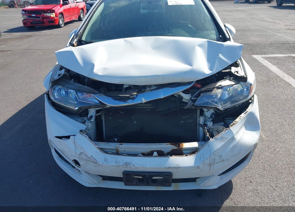 2019 HONDA FIT LX VIN: 3HGGK5H47KM704291