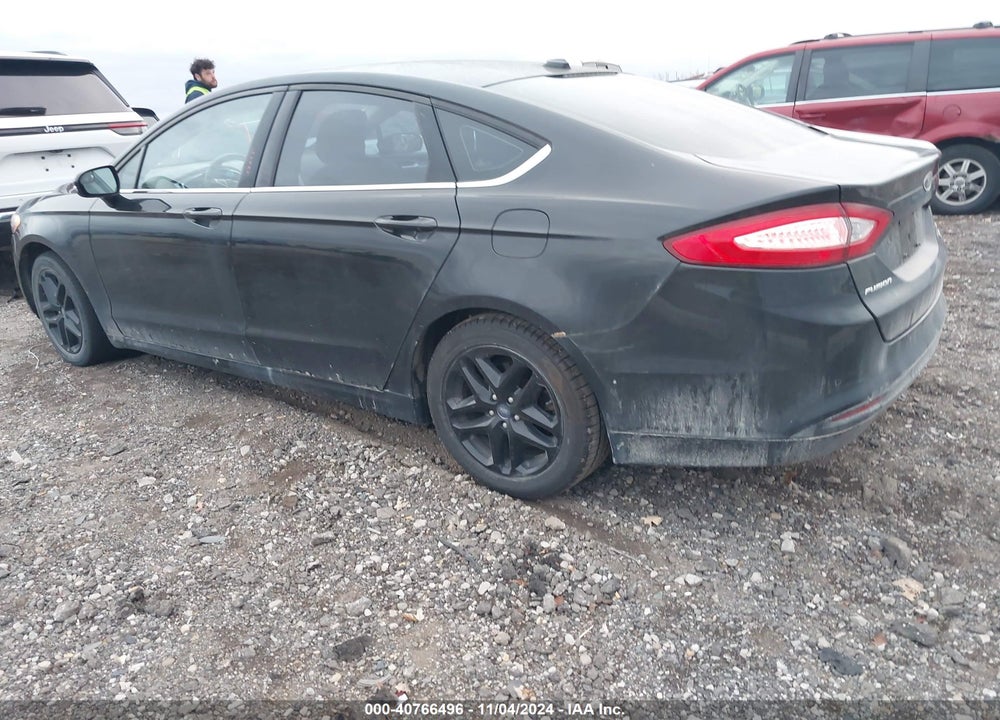 2013 FORD FUSION SE VIN: 3FA6P0HR6DR370115