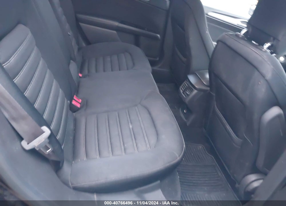 2013 FORD FUSION SE VIN: 3FA6P0HR6DR370115