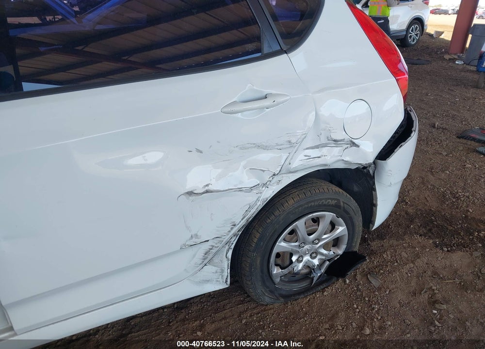 2014 HYUNDAI ACCENT GS VIN: KMHCT5AE0EU141660