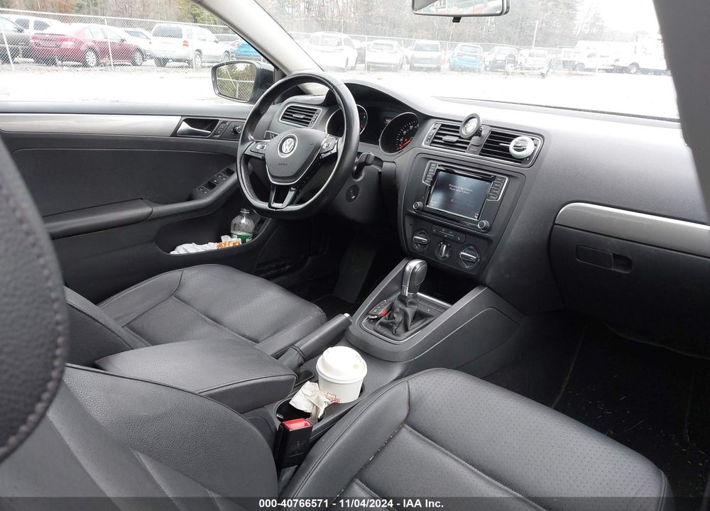 2016 VOLKSWAGEN JETTA 1.4T SE VIN: 3VWD67AJXGM378511