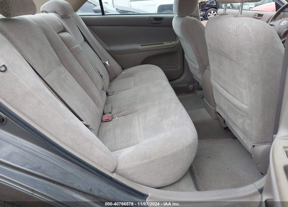 2003 TOYOTA CAMRY LE VIN: 4T1BE32K33U696677