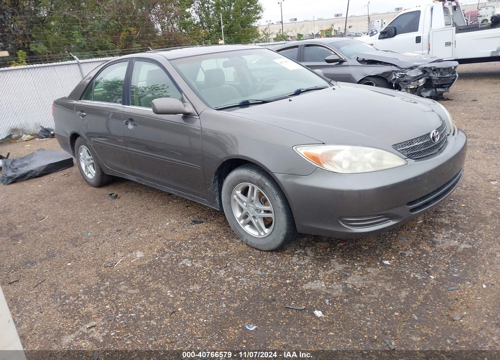 2003 TOYOTA CAMRY LE VIN: 4T1BE32K33U696677