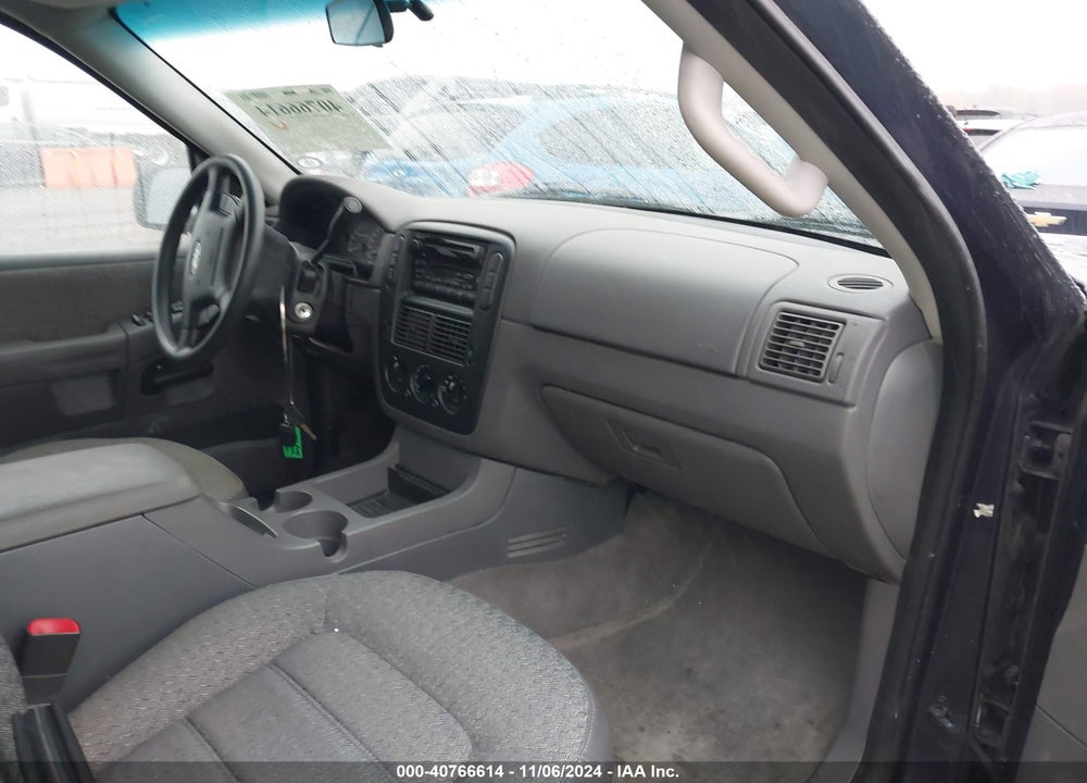 2002 FORD EXPLORER XLS VIN: 1FMZU72E12UC13477