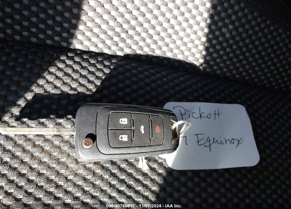 2017 CHEVROLET EQUINOX LT VIN: 2GNALCEK2H1590846