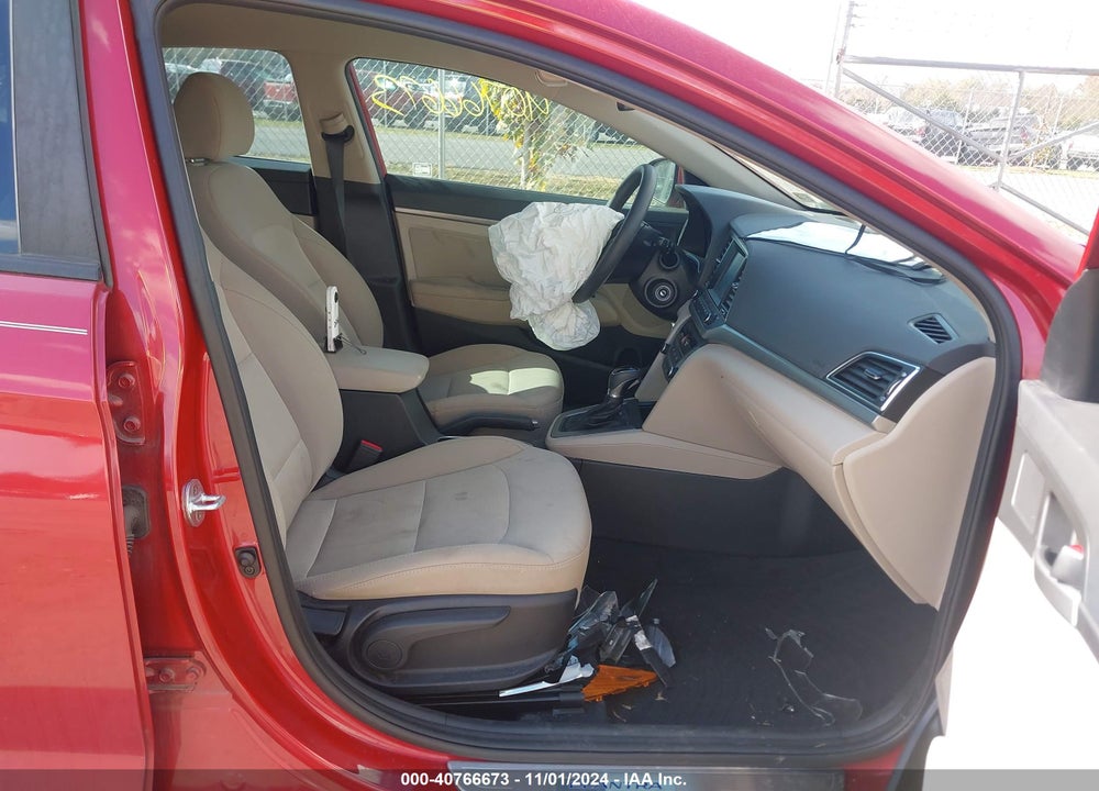 2018 HYUNDAI ELANTRA SEL VIN: 5NPD84LF8JH275539
